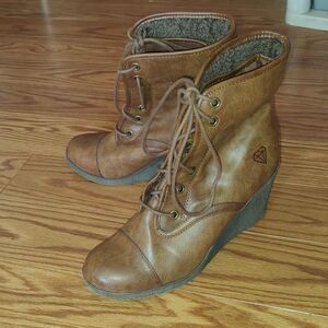 Rock & Candy by Zigo Sabra cuffed wedge boots Sz 9